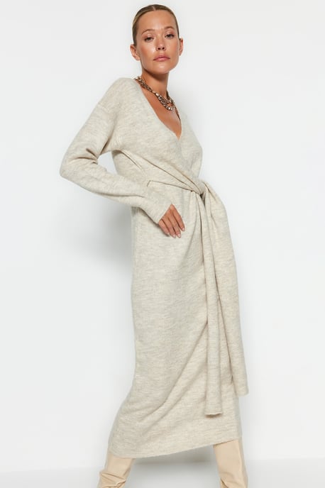 TRENDYOLMİLLA Damen Grau Einfarbig Midi Lang Casual Zweireihig Kleider - Image 1
