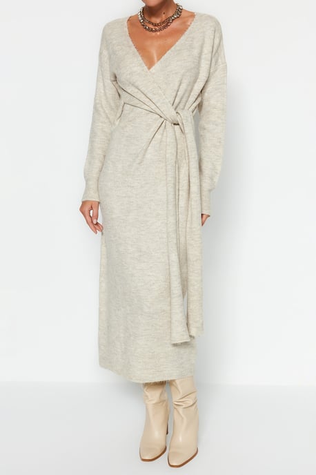 TRENDYOLMİLLA Damen Grau Einfarbig Midi Lang Casual Zweireihig Kleider - Image 6