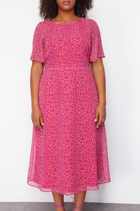 Trendyol Curve Damen Rosa Animal-Print Midi Kurz Casual A-Linie Große Größen Kleid - Image 3