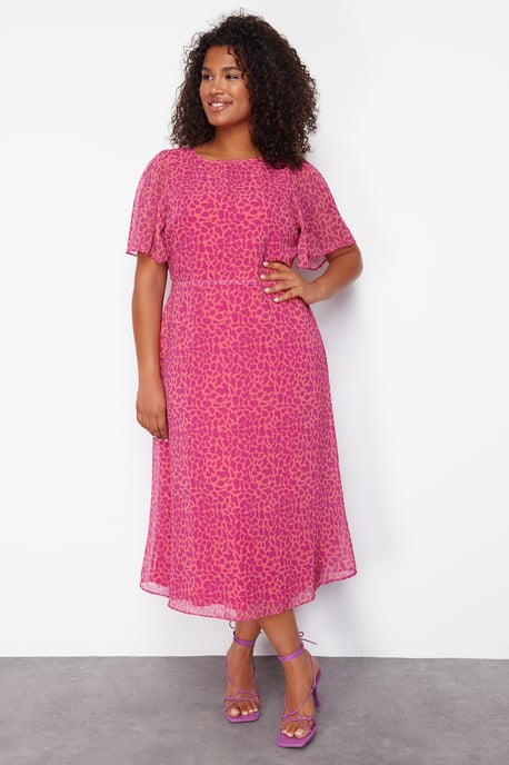 Trendyol Curve Damen Rosa Animal-Print Midi Kurz Casual A-Linie Große Größen Kleid - Image 6