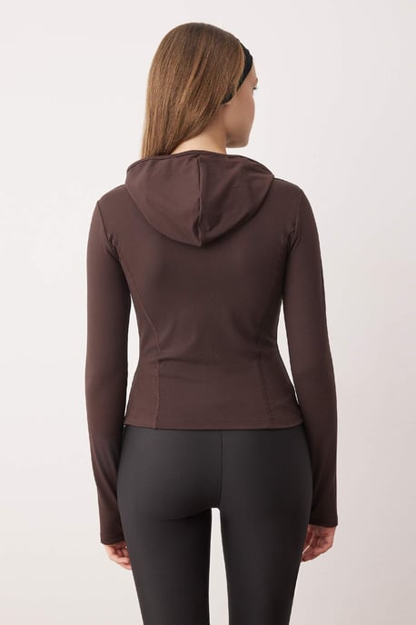 TRENDYOLMİLLA Damen Braun Einfarbig Tailliert Sport- Blazer - Image 4