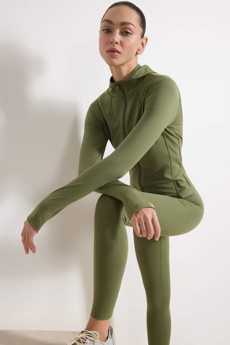 TRENDYOLMİLLA Damen Khaki Einfarbig Tailliert Sport- Blazer - Image 6