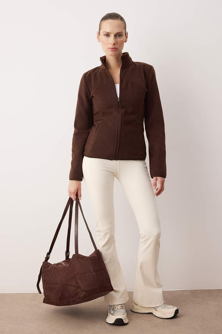 TRENDYOLMİLLA Damen Braun Einfarbig Regular Fit Sport- Blazer - Image 4