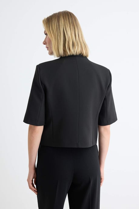 TRENDYOLMİLLA Damen Schwarz Einfarbig Kurz Tailliert Blazer - Image 3