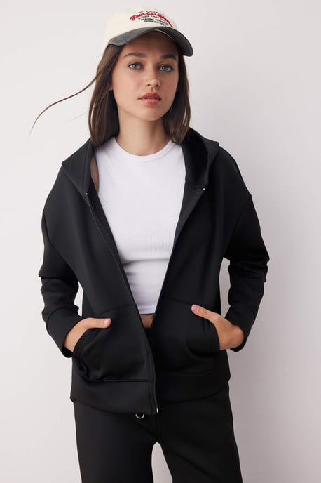 TRENDYOLMİLLA Damen Schwarz Einfarbig Oversize Sport- Blazer - Image 6