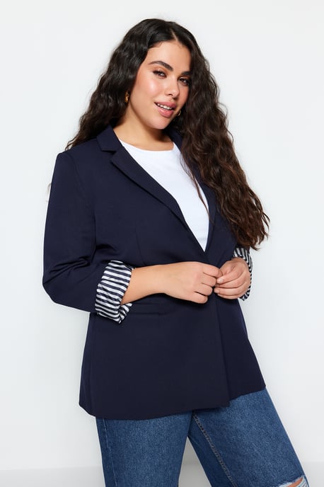 Trendyol Curve Damen Dunkelblau Einfarbig Lang Regular Fit Große Größen Blazer - Image 2