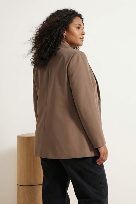 Trendyol Curve Damen Braun Einfarbig Lang Regular Fit Große Größen Blazer - Image 6