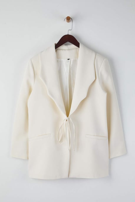 Trendyol Curve Damen Ecru Einfarbig Lang Regular Fit Große Größen Blazer - Image 4