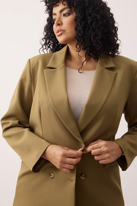 Trendyol Curve Damen Khaki Einfarbig Lang Oversize Große Größen Blazer - Image 6