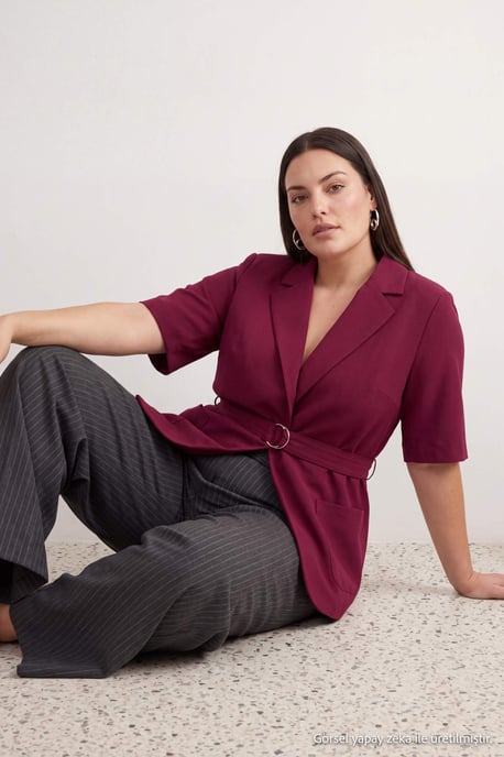 Trendyol Curve Damen Lila Einfarbig 3/4-Arm Tailliert Große Größen Blazer - Image 2