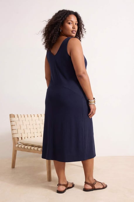 Trendyol Curve Damen Grau Einfarbig Midi Ärmellos Casual Gerade Große Größen Kleid - Image 4