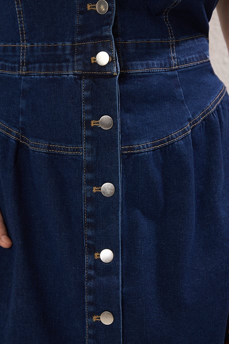 Trendyol Curve Damen Dunkelblau Einfarbig Midi Ärmellos Casual A-Linie Große Größen Kleid - Image 2