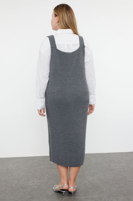 Trendyol Curve Damen Grau Einfarbig Midi Ärmellos Casual Gerade Große Größen Kleid - Image 5