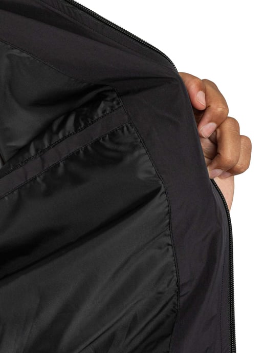 Lyle & Scott Aktive Technische Windjacke, Schwarz - Image 6