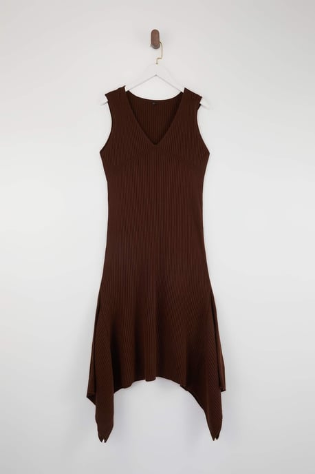 Trendyol Curve Damen Braun Einfarbig Midi Ärmellos Casual A-Linie Große Größen Kleid - Image 3