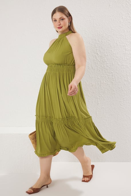Trendyol Curve Damen Khaki Einfarbig Midi Ärmellos Casual A-Linie Große Größen Kleid - Image 6