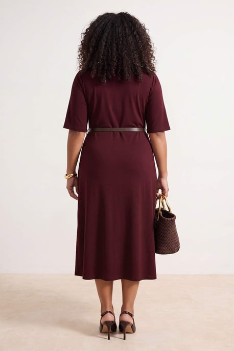 Trendyol Curve Damen Braun Einfarbig Midi Kurz A-Linie Große Größen Kleid - Image 3