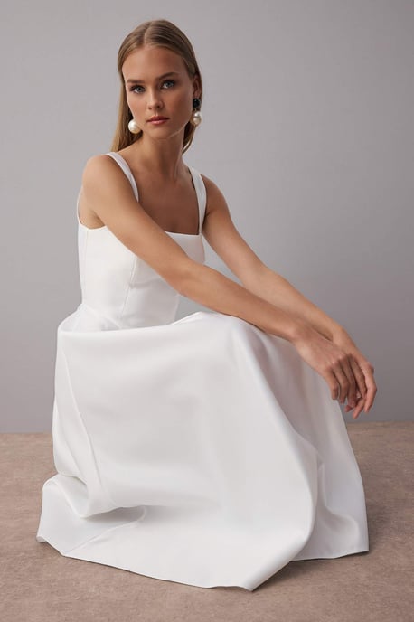 TRENDYOLMİLLA Damen Weiß Einfarbig Midi Ärmellos Elegant/Abend Skater Kleider - Image 2