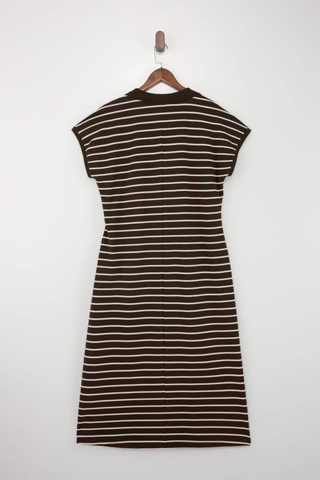 Trendyol Curve Damen Braun Gestreift Midi Kurz Casual A-Linie Große Größen Kleid - Image 4