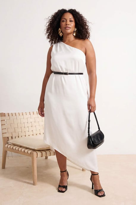 Trendyol Curve Damen Weiß Einfarbig Midi Ärmellos Party A-Linie Große Größen Kleid - Image 2