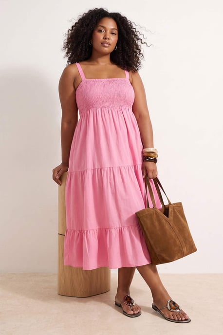 Trendyol Curve Damen Rosa Einfarbig Midi Ärmellos Abend / Alltag Skater Große Größen Kleid - Image 1