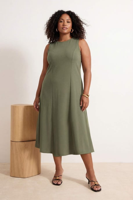 Trendyol Curve Damen Khaki Einfarbig Midi Ärmellos Casual A-Linie Große Größen Kleid - Image 6