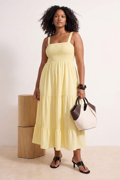 Trendyol Curve Damen Gelb Einfarbig Midi Ärmellos Abend / Alltag Skater Große Größen Kleid - Image 6