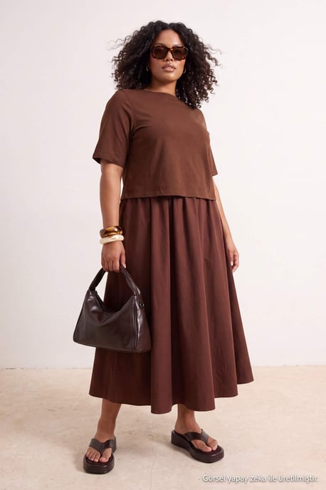 Trendyol Curve Damen Braun Einfarbig Midi Kurz Gerade Große Größen Kleid - Image 1