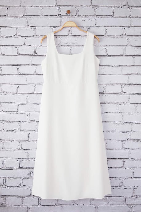 Trendyol Curve Damen Weiß Einfarbig Midi Kurz Elegant/Abend Bodycon Große Größen Kleid - Image 4