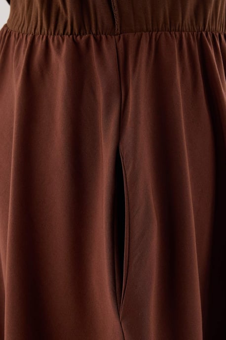 Trendyol Curve Damen Braun Einfarbig Midi Kurz Gerade Große Größen Kleid - Image 4