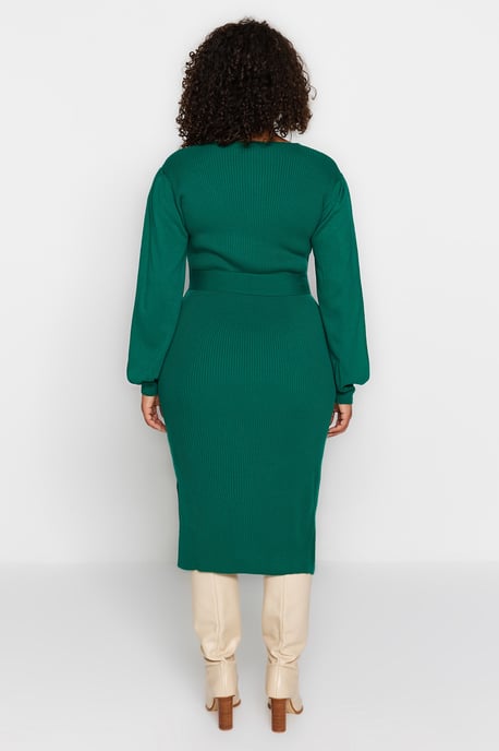 Trendyol Curve Damen Grün Einfarbig Midi Lang Casual Bodycon Große Größen Kleid - Image 4
