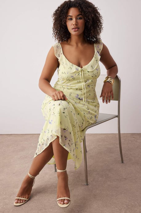 Trendyol Curve Damen Gelb Geblümt Midi Ärmellos Casual A-Linie Große Größen Kleid - Image 1