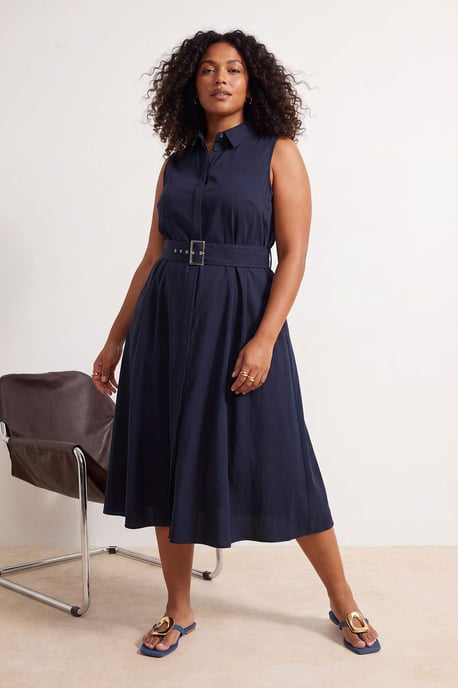 Trendyol Curve Damen Dunkelblau Einfarbig Midi Ärmellos Hemdblusenkleid Große Größen Kleid - Image 1