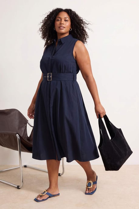 Trendyol Curve Damen Dunkelblau Einfarbig Midi Ärmellos Hemdblusenkleid Große Größen Kleid - Image 6
