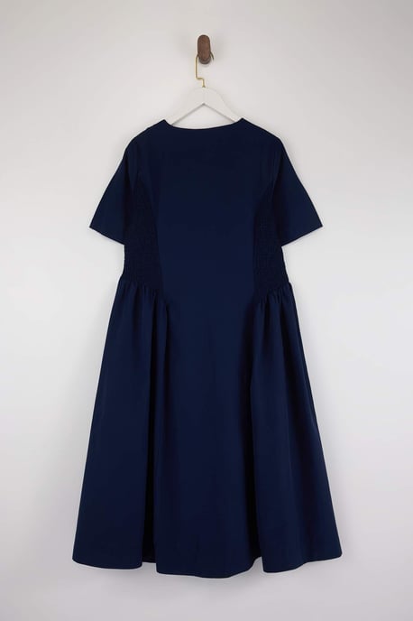 Trendyol Curve Damen Dunkelblau Einfarbig Midi Kurz Casual Skater Große Größen Kleid - Image 5