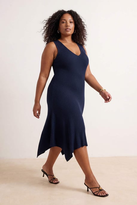 Trendyol Curve Damen Dunkelblau Einfarbig Midi Ärmellos Casual A-Linie Große Größen Kleid - Image 1