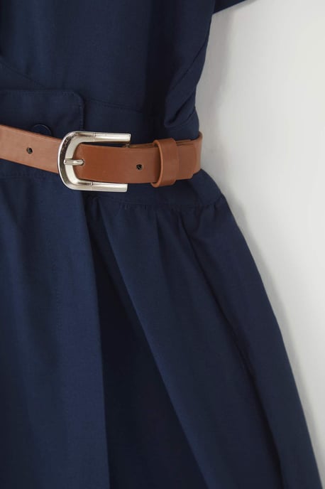 Trendyol Curve Damen Dunkelblau Einfarbig Midi Kurz Casual Gerade Große Größen Kleid - Image 5