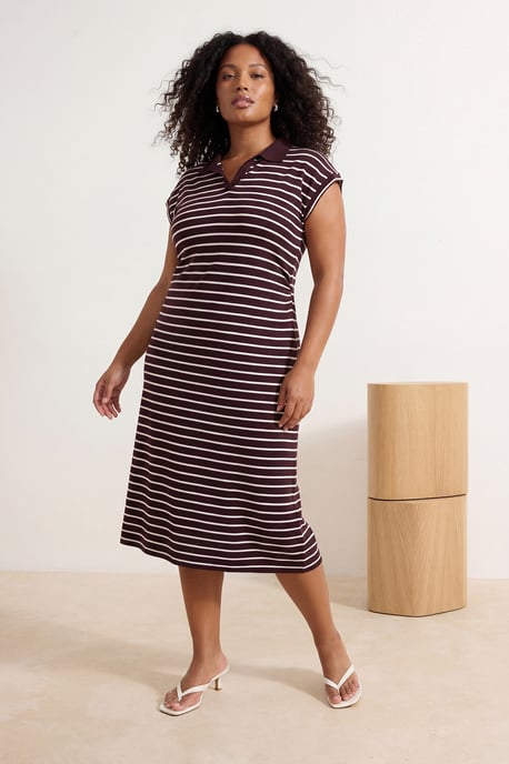 Trendyol Curve Damen Bordeaux Gestreift Midi Kurz Casual A-Linie Große Größen Kleid - Image 6