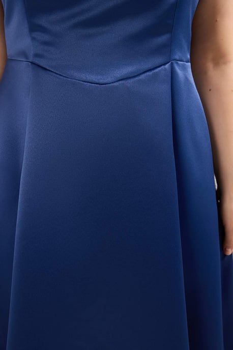 Trendyol Curve Damen Dunkelblau Einfarbig Midi Ärmellos Elegant/Abend Bodycon Große Größen Kleid - Image 3