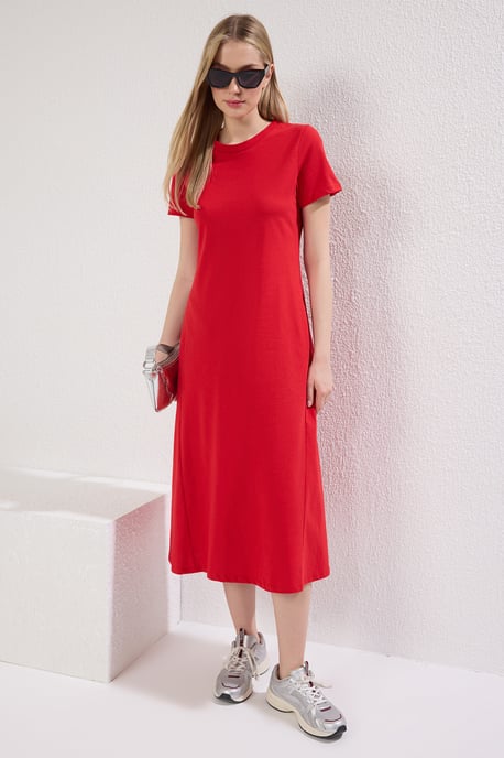 TRENDYOLMİLLA Damen Rot Einfarbig Midi Kurz Casual A-Linie Kleider - Image 4