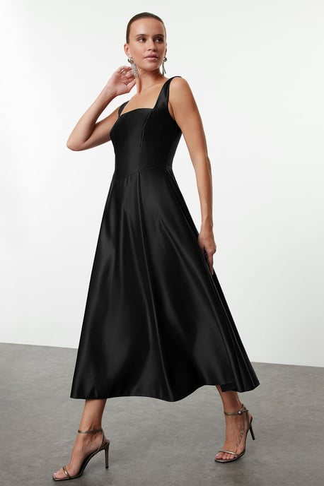 TRENDYOLMİLLA Damen Schwarz Einfarbig Midi Ärmellos Elegant/Abend Skater Kleider - Image 5