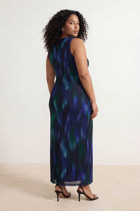 Trendyol Curve Damen Mehrfarbig Grafik Midi Ärmellos Casual Gerade Große Größen Kleid - Image 6