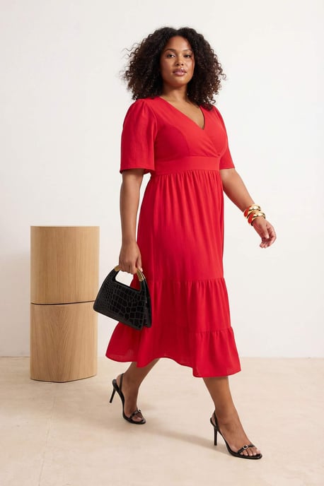 Trendyol Curve Damen Rot Einfarbig Midi Kurz Casual A-Linie Große Größen Kleid - Image 6