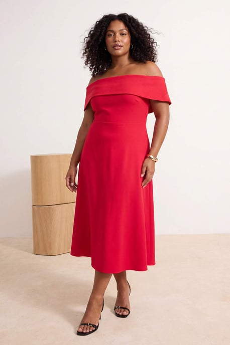 Trendyol Curve Damen Rot Einfarbig Midi Ärmellos Party Skater Große Größen Kleid - Image 6