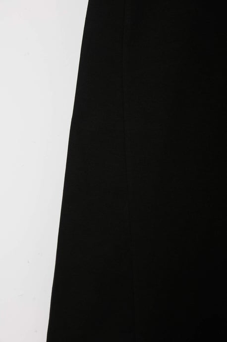 Trendyol Curve Damen Schwarz Einfarbig Midi Kurz Casual A-Linie Große Größen Kleid - Image 4