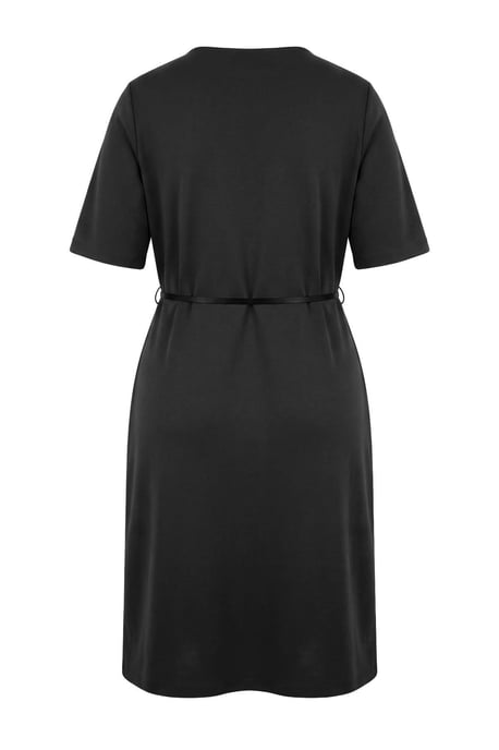 Trendyol Curve Damen Schwarz Einfarbig Midi Kurz A-Linie Große Größen Kleid - Image 5