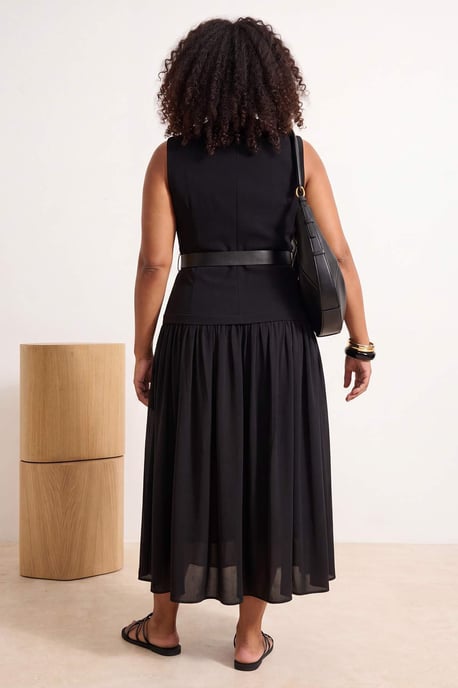 Trendyol Curve Damen Schwarz Einfarbig Midi Ärmellos Business A-Linie Große Größen Kleid - Image 3