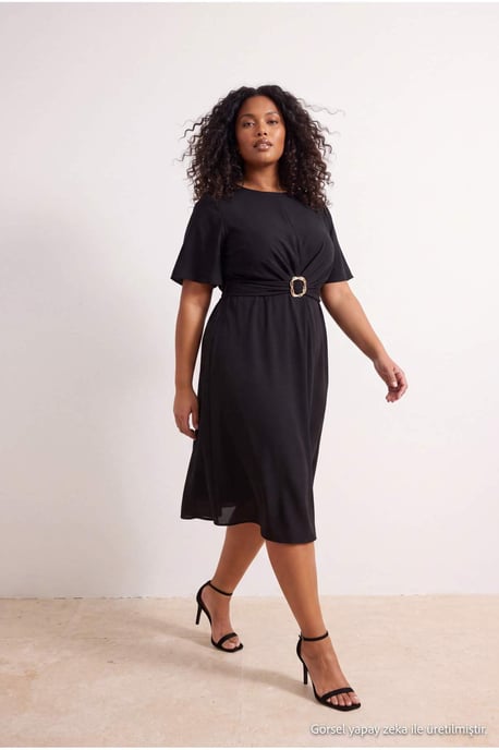 Trendyol Curve Damen Schwarz Einfarbig Midi Kurz Abend / Alltag A-Linie Große Größen Kleid - Image 1