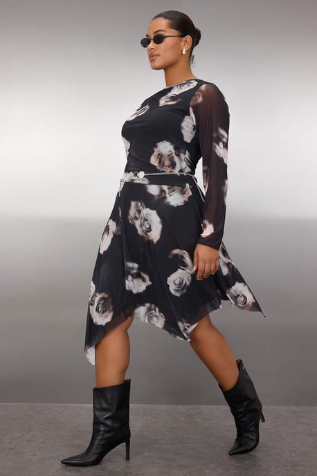 Trendyol Curve Damen Schwarz Geblümt Midi Lang Casual Asymmetrisch Große Größen Kleid - Image 1