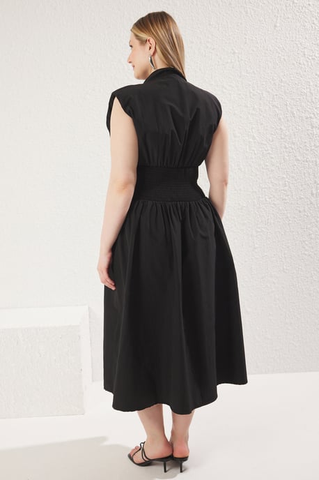Trendyol Curve Damen Schwarz Einfarbig Midi Ärmellos Abend / Alltag A-Linie Große Größen Kleid - Image 4